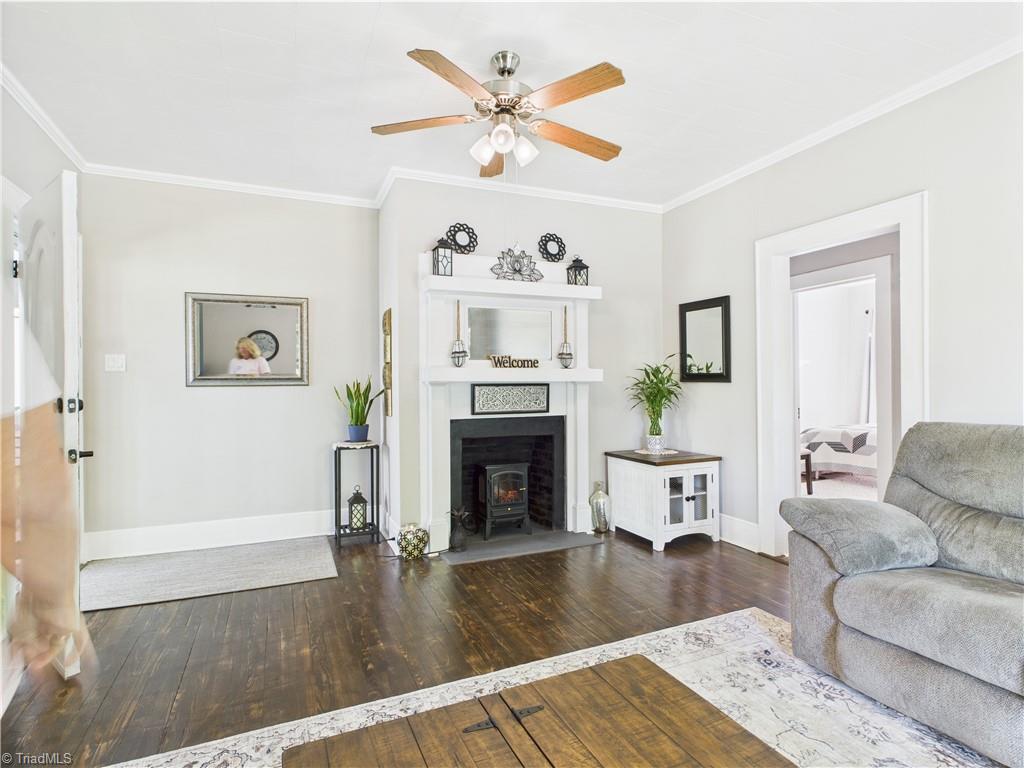 3609 Creekridge Country Road