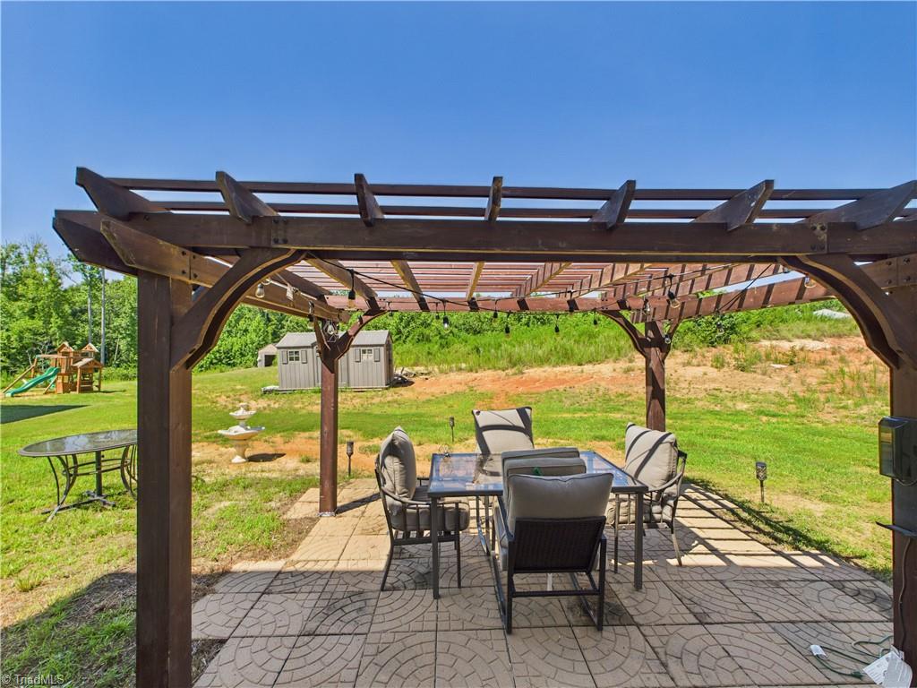 1531 Robins Nest Drive