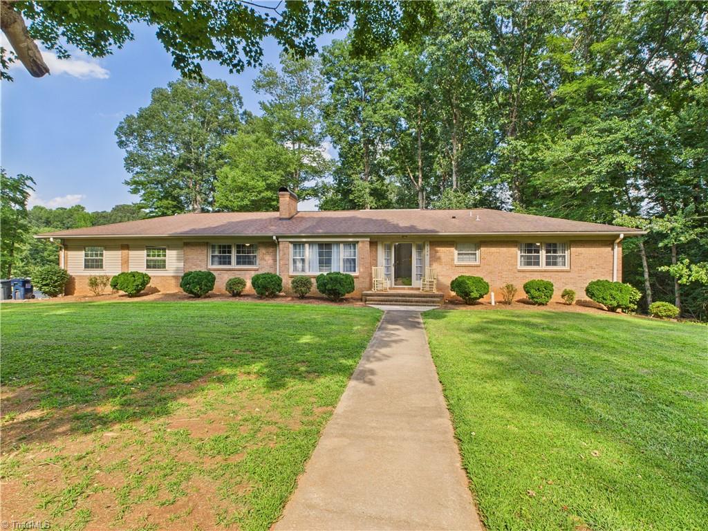 3196 Forest Drive