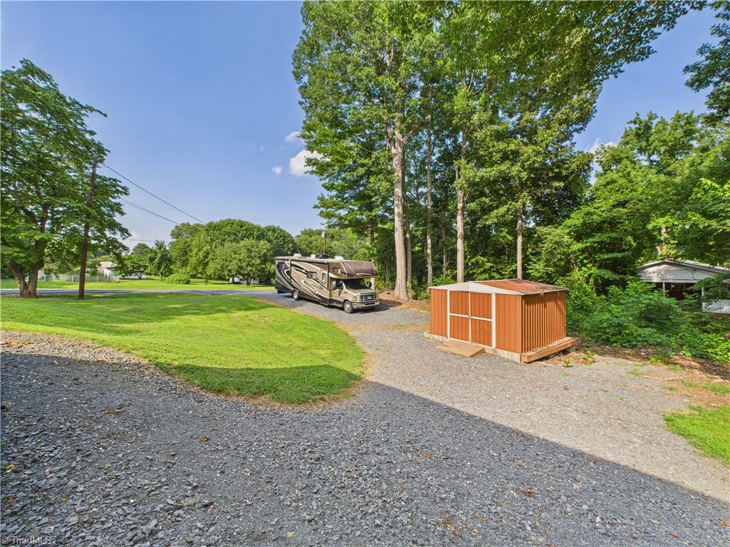 3196 Forest Drive