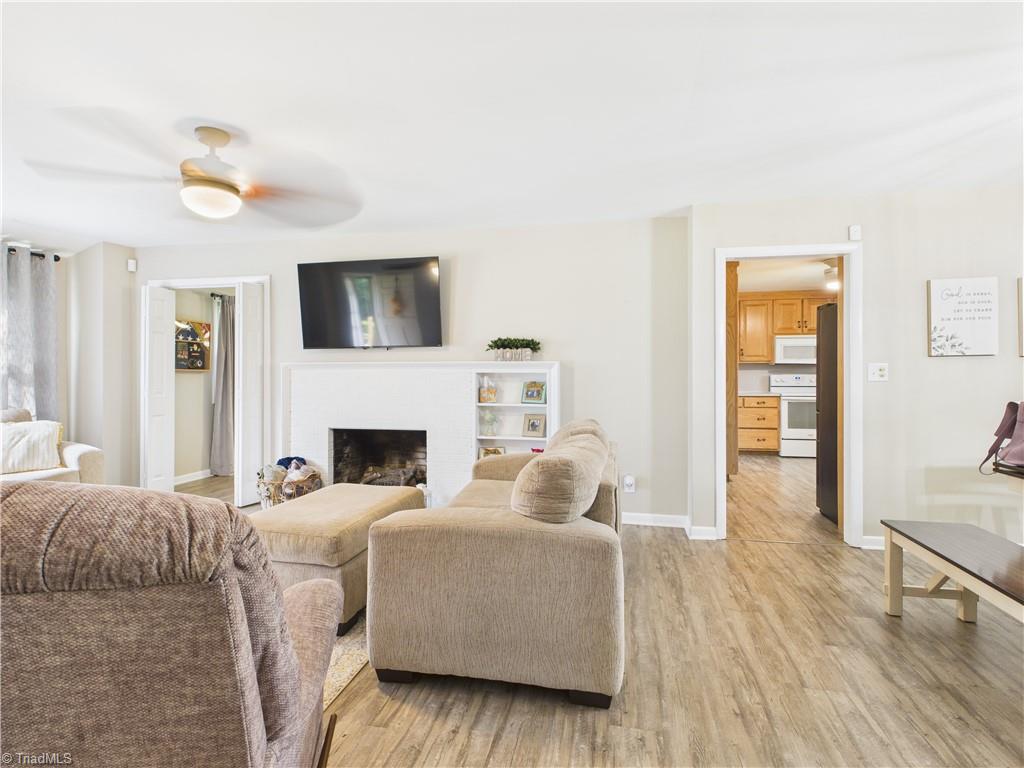 3196 Forest Drive