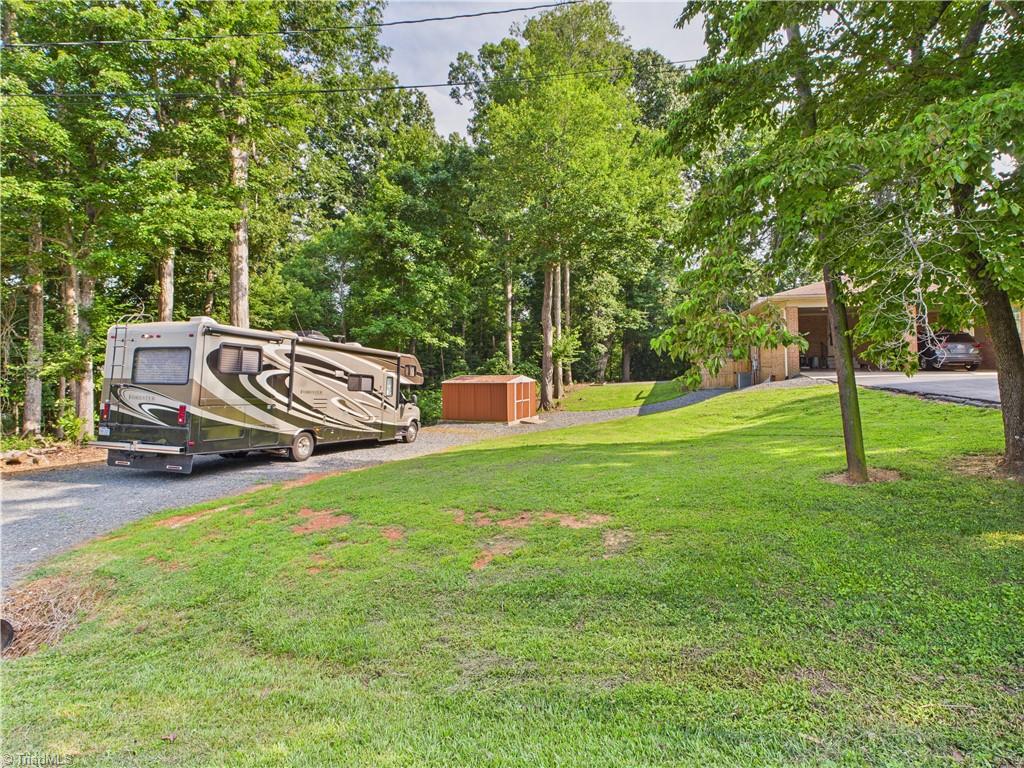3196 Forest Drive