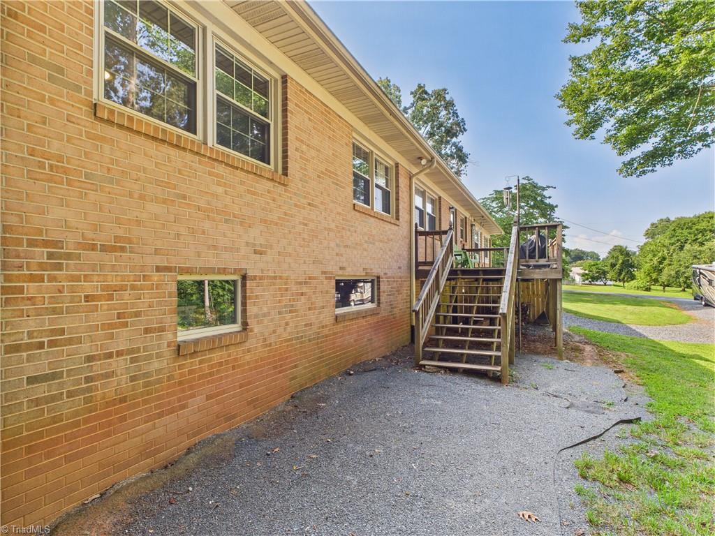 3196 Forest Drive