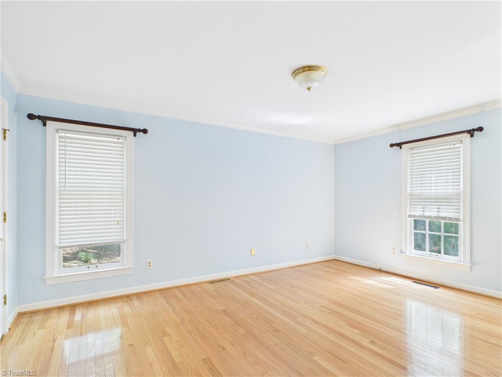 1285 Canterbury Trail