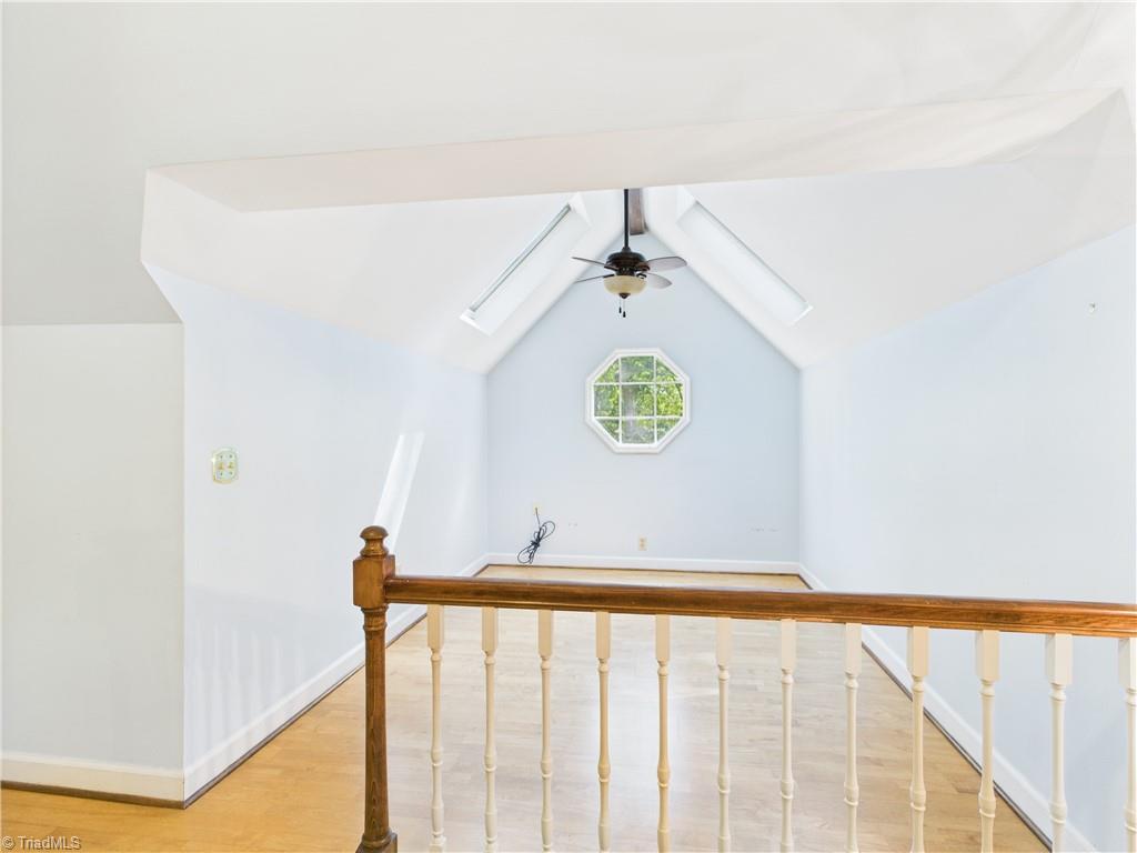 1285 Canterbury Trail