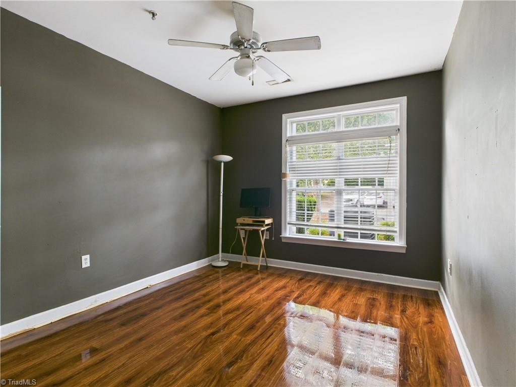 102 Sunset Circle # 101