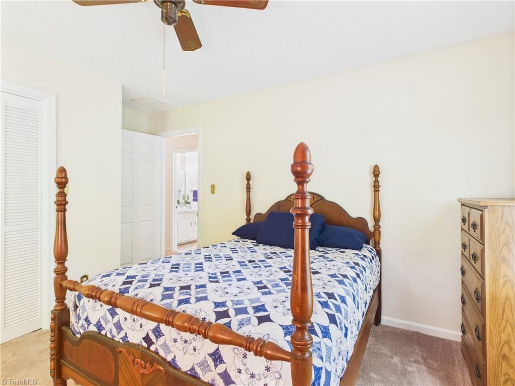 2800 Brookledge Court