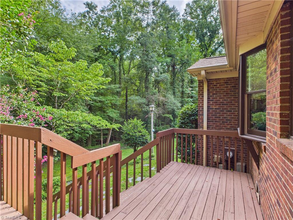 2800 Brookledge Court