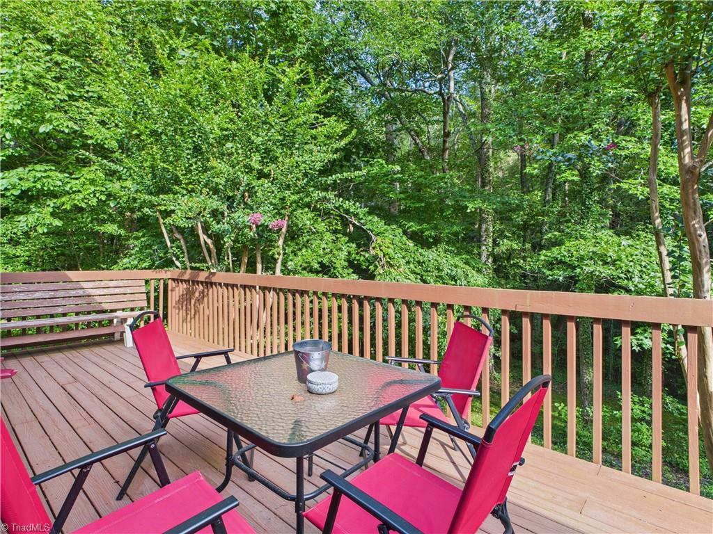 2800 Brookledge Court