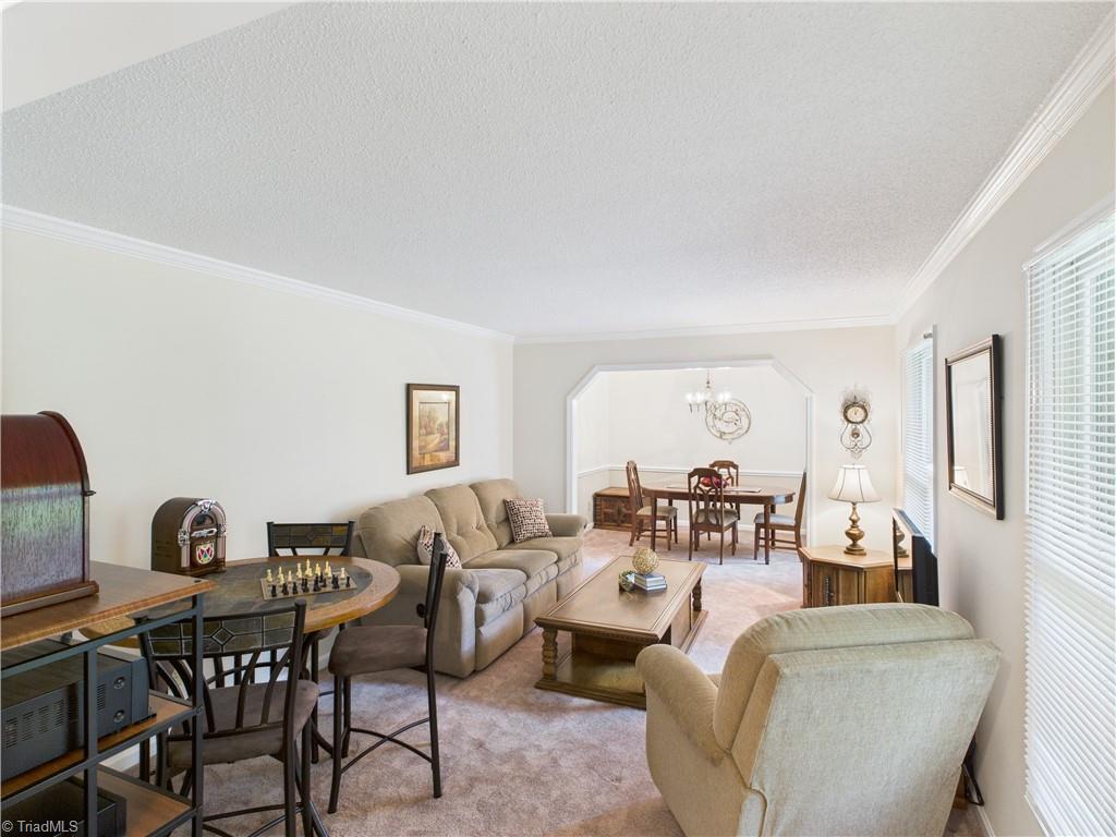 2800 Brookledge Court
