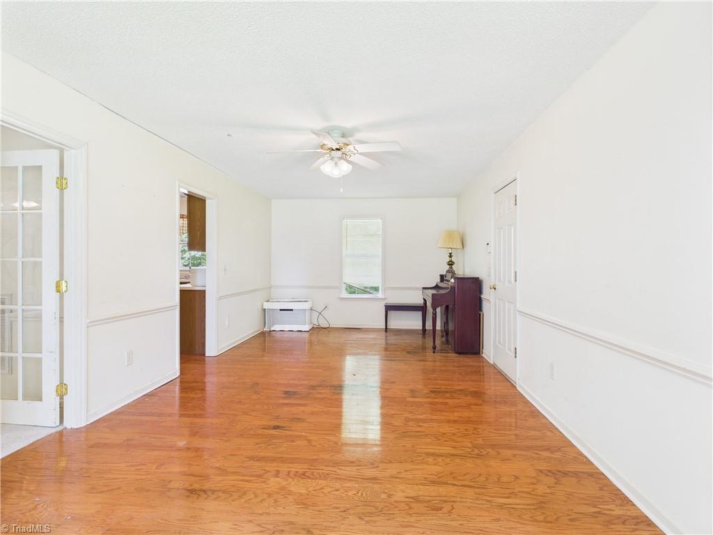 2552 Mack Road