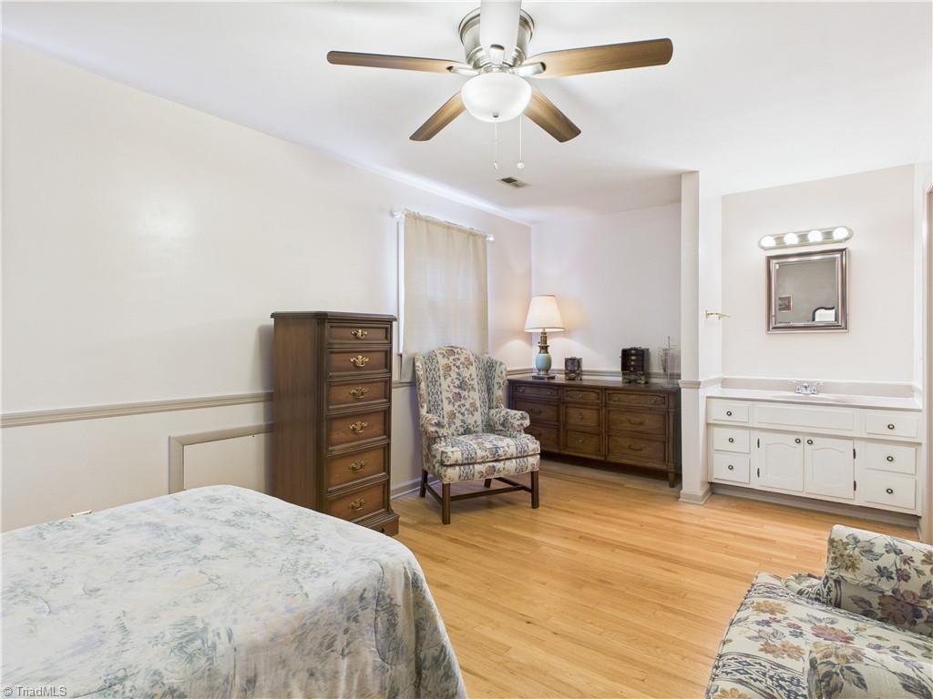 1923 Halifax Court