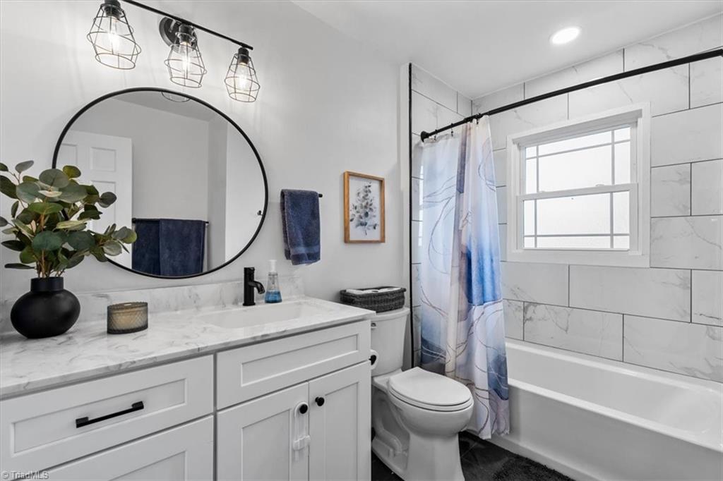 605 Candlewood Drive