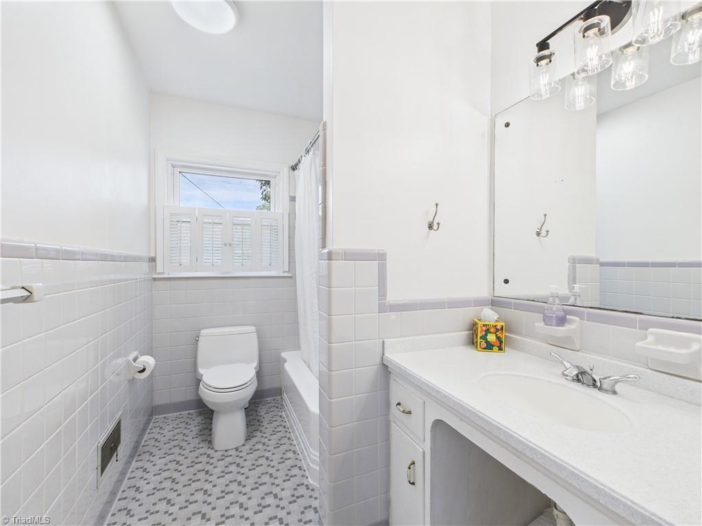603 Candlewood Drive