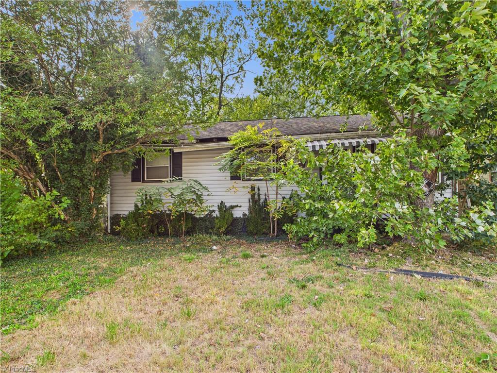 2212 Coliseum Boulevard