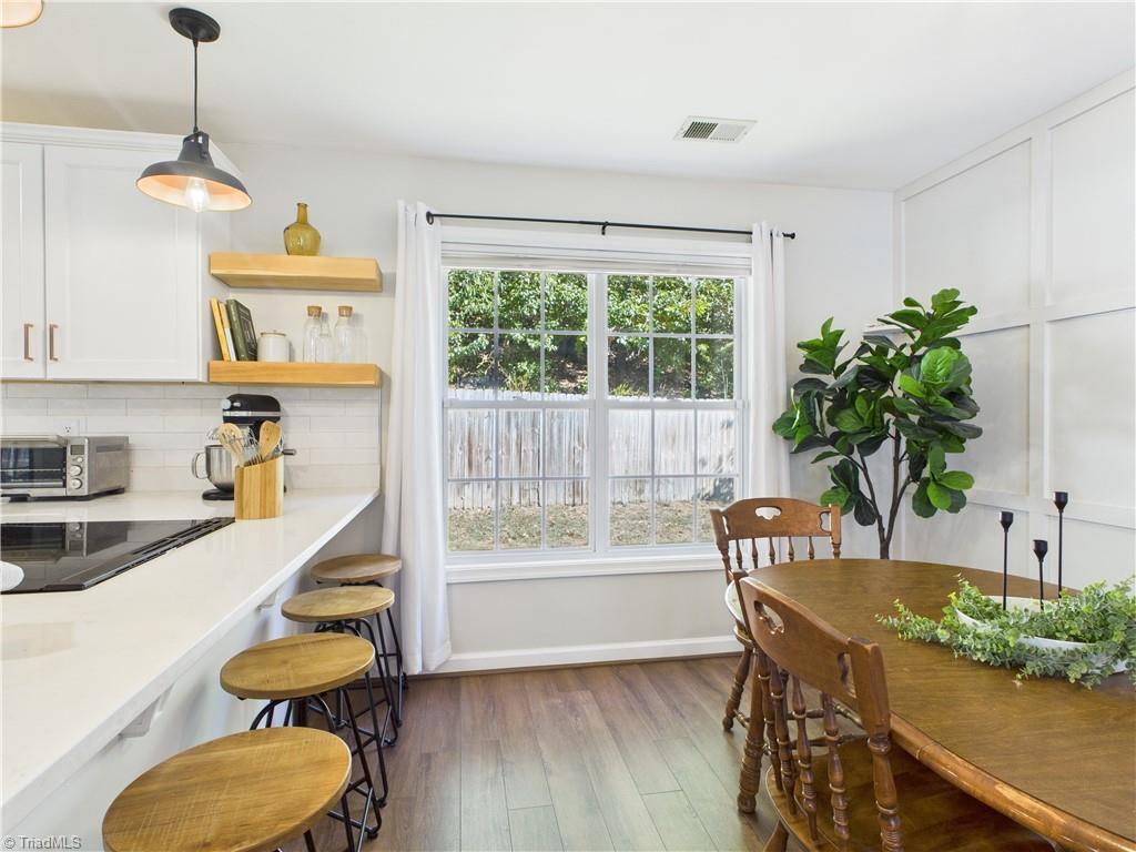 3 Ridgemore Court, Greensboro