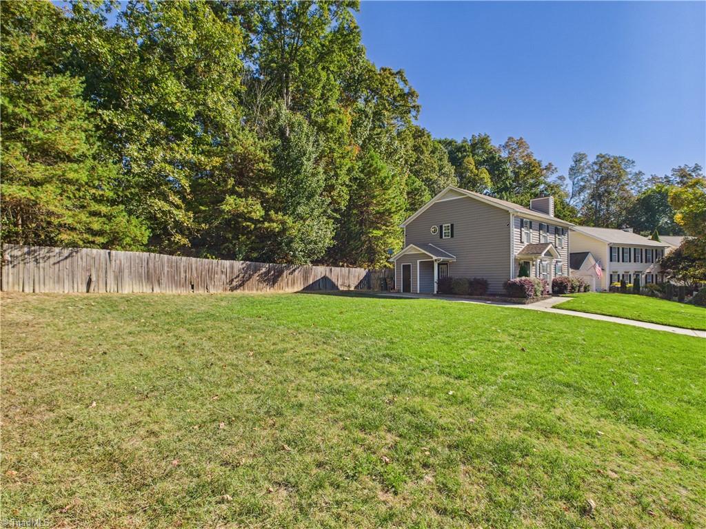 3 Ridgemore Court, Greensboro
