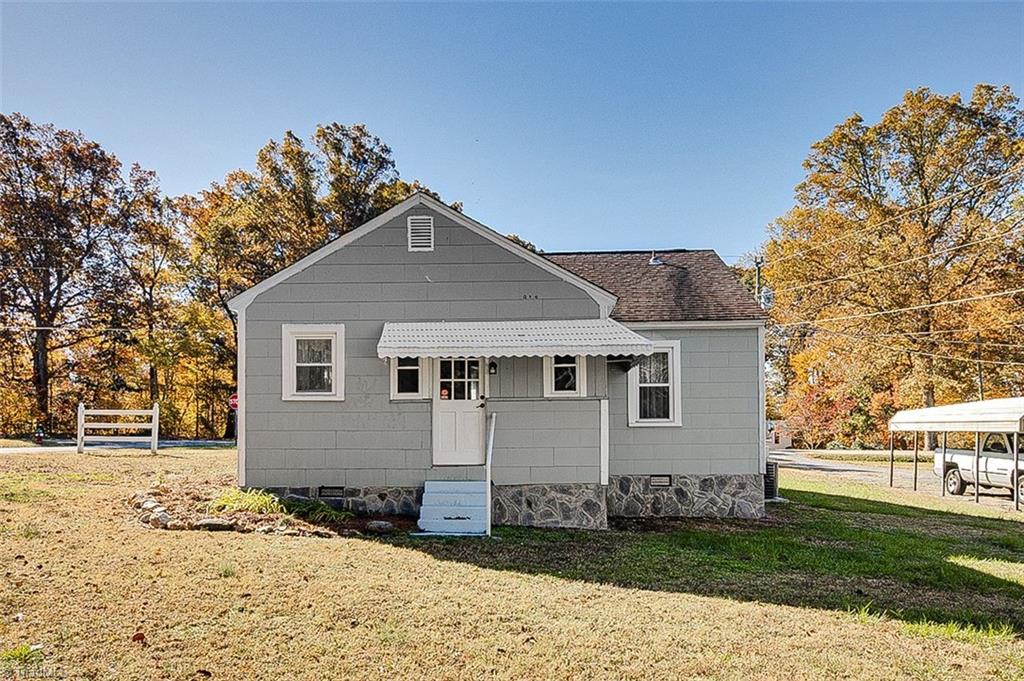206 W Edgewood Circle