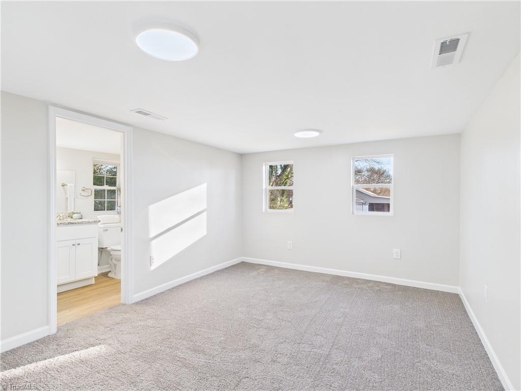 211 5th Avenue