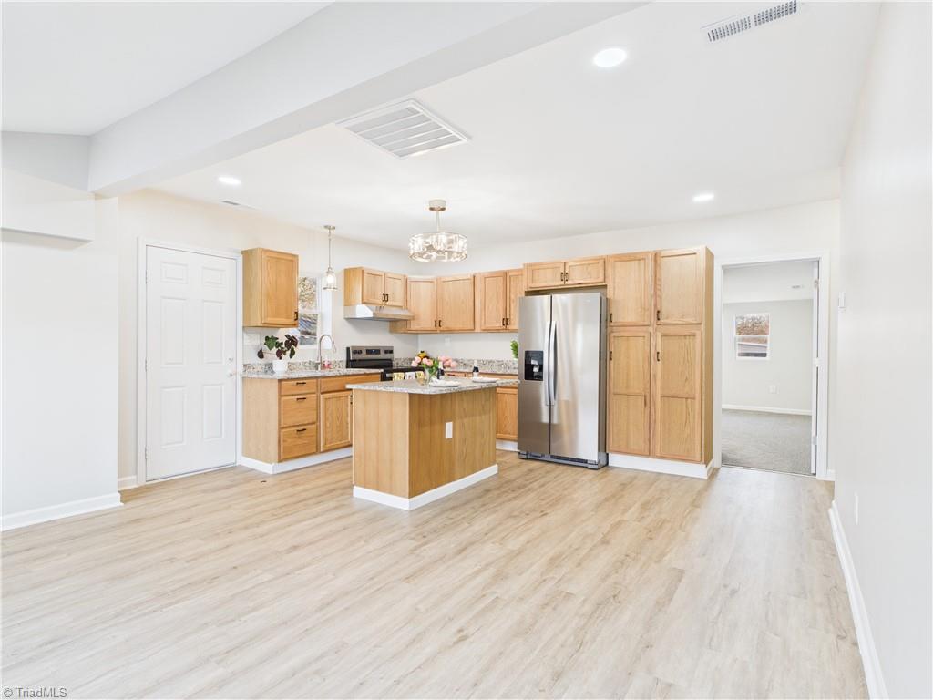 211 5th Avenue