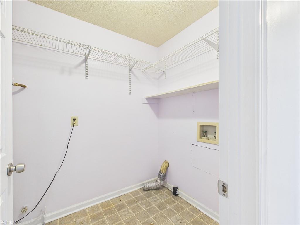 1415 Grantland Place