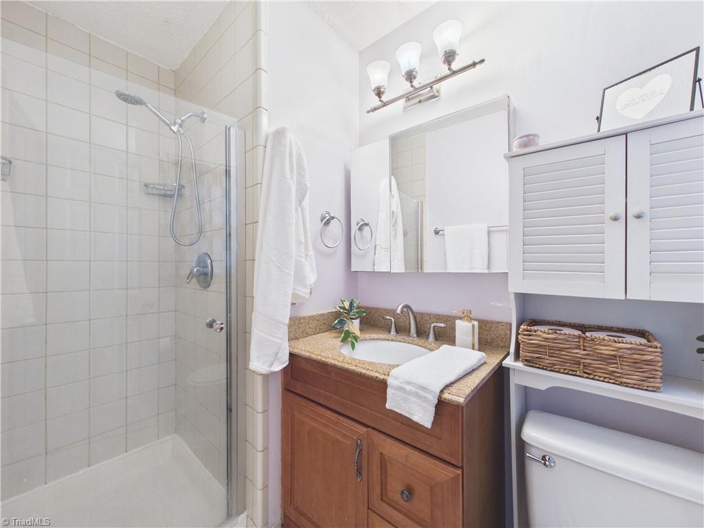 1415 Grantland Place