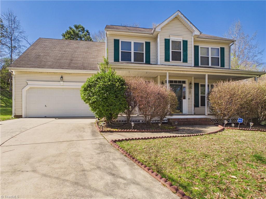107 Farriers Lane