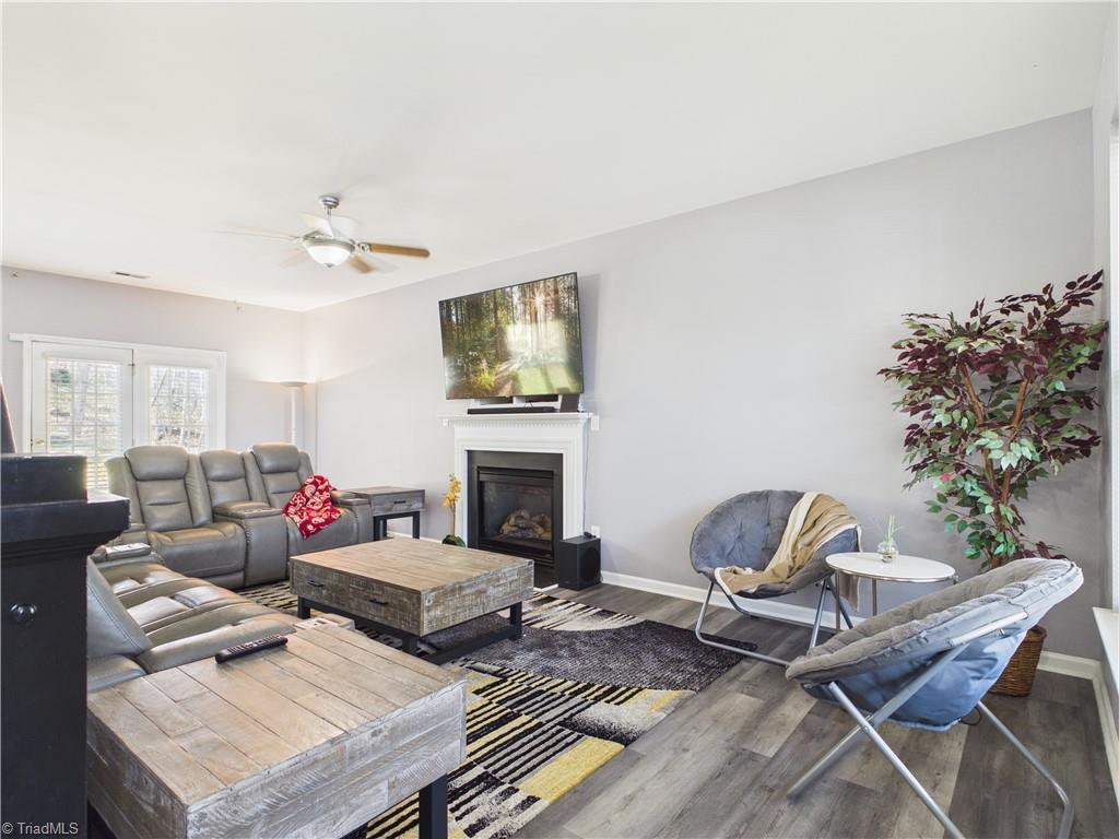 107 Farriers Lane