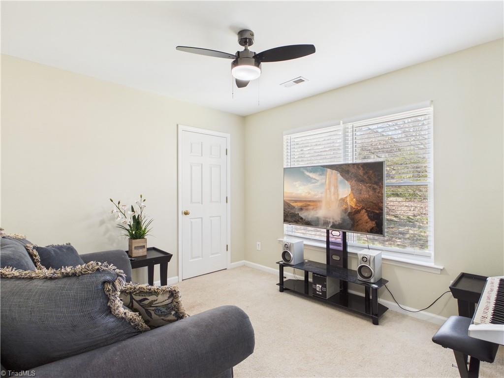 107 Farriers Lane