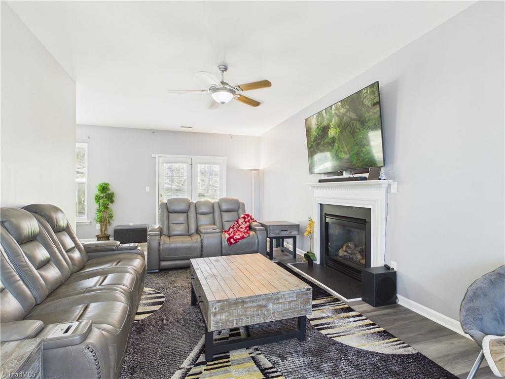 107 Farriers Lane