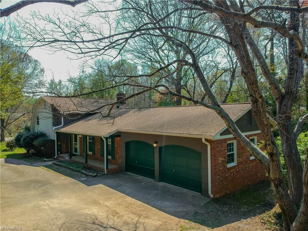 1703 Lazy Lane