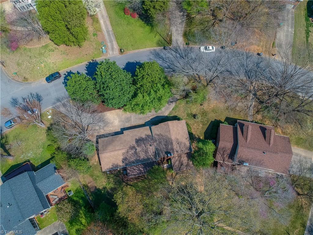 1703 Lazy Lane