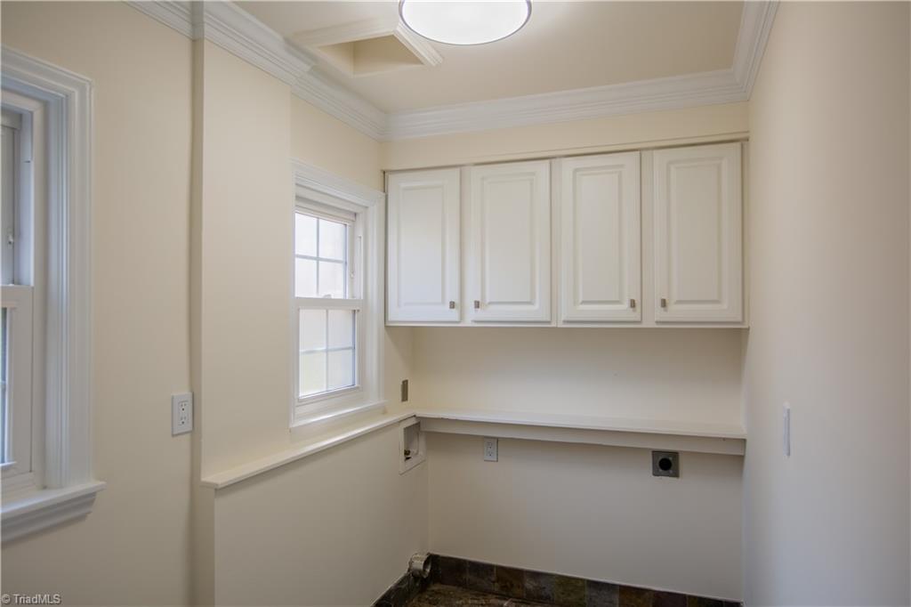 1703 Lazy Lane
