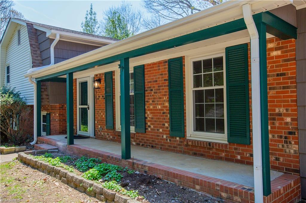 1703 Lazy Lane