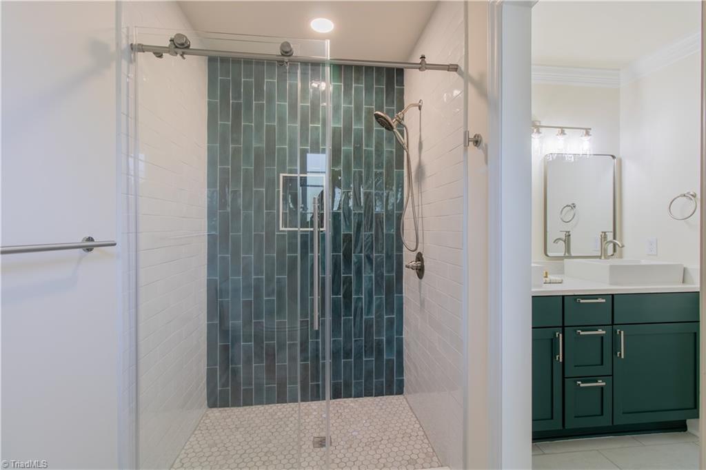 1703 Lazy Lane