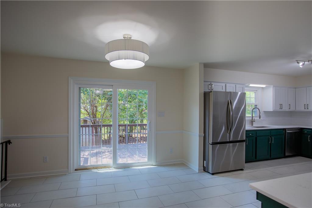 1703 Lazy Lane