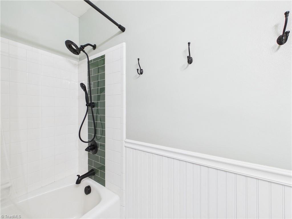 1600 Gracewood Drive