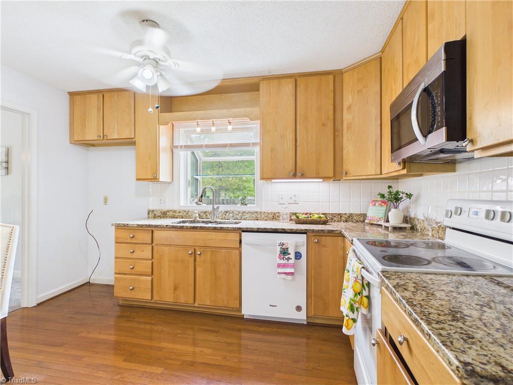 904 Fairidge Drive