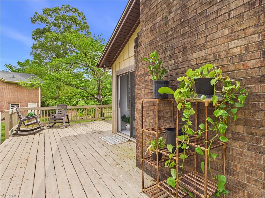 904 Fairidge Drive