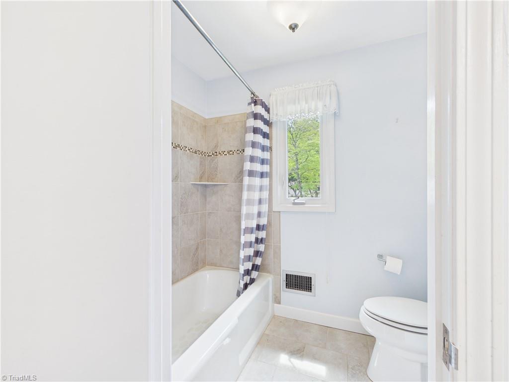 904 Fairidge Drive