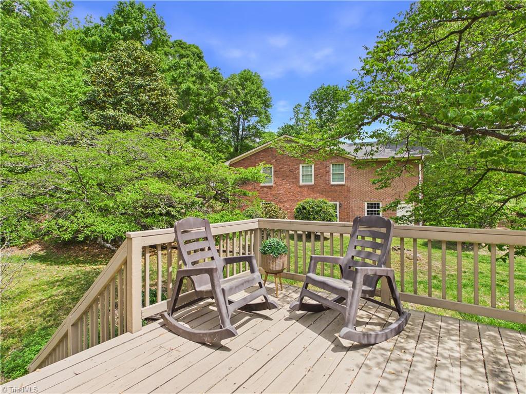 904 Fairidge Drive