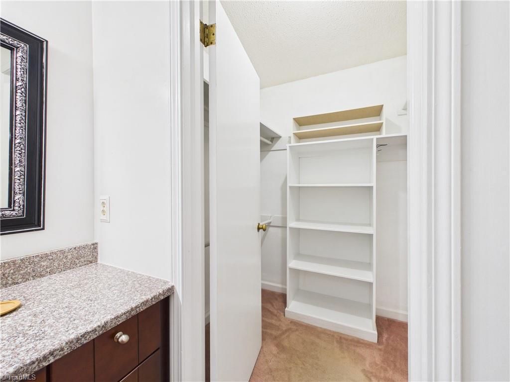 904 Fairidge Drive