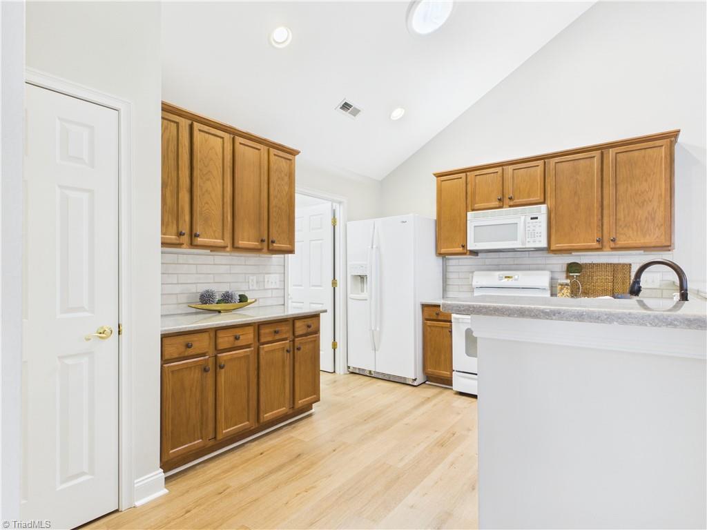 919 Eagle Road