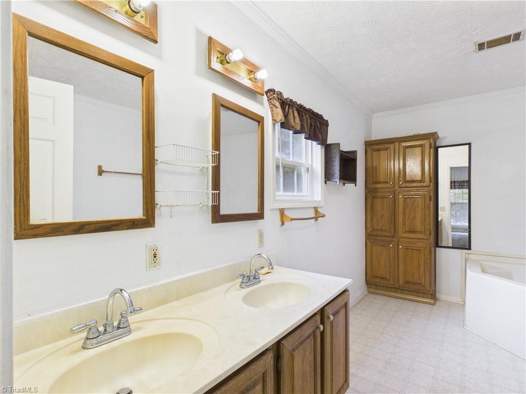 2094 Asheboro School Road