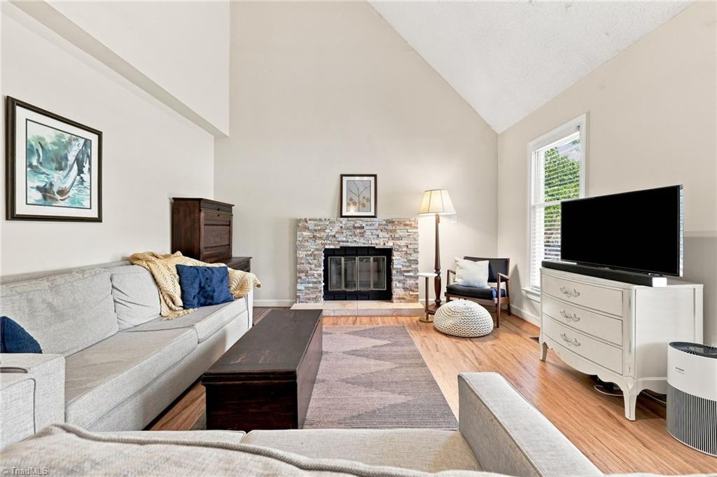 11 River Chase Court