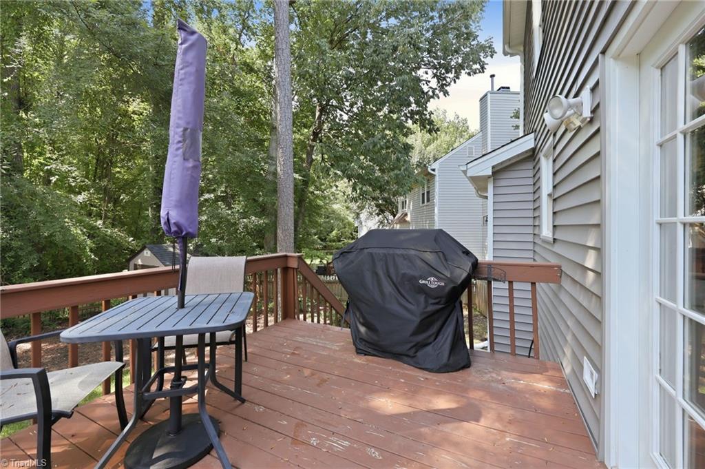 11 River Chase Court