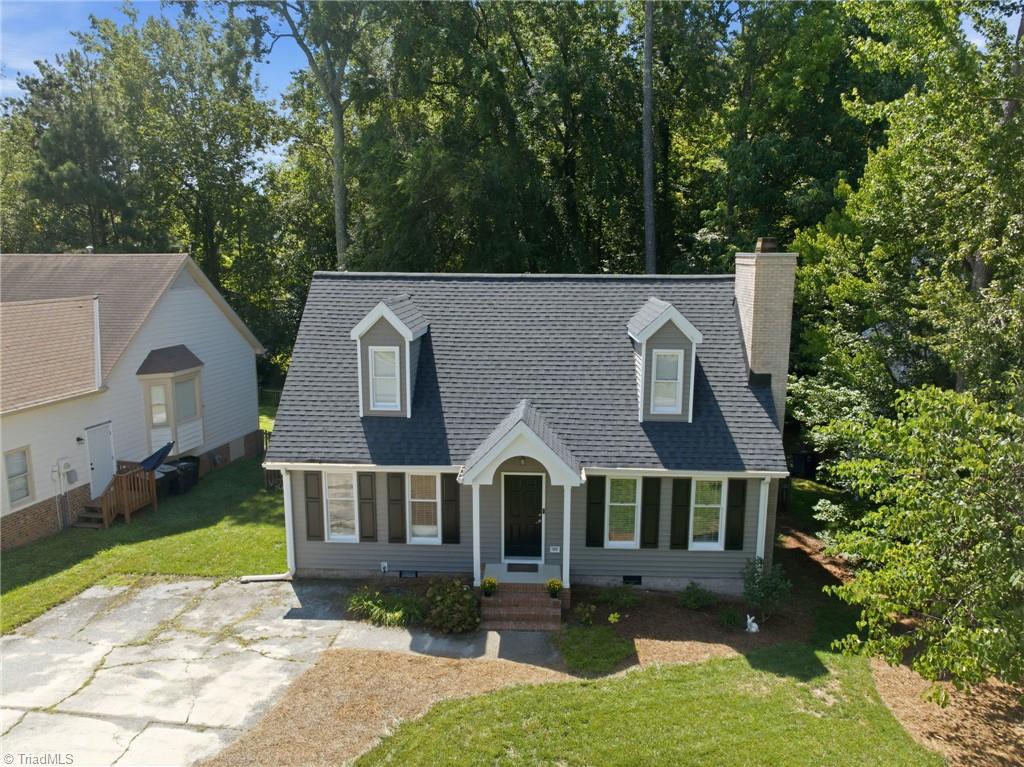 11 River Chase Court