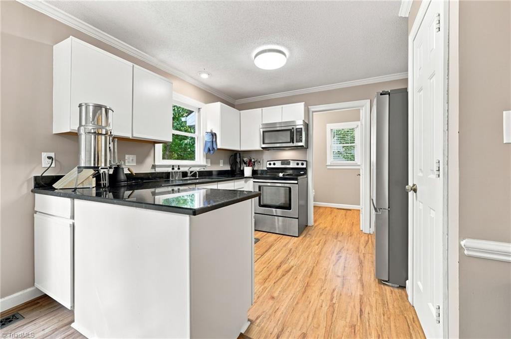 11 River Chase Court