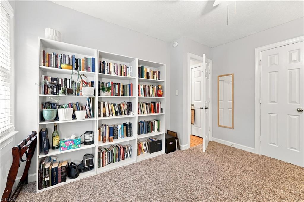 11 River Chase Court