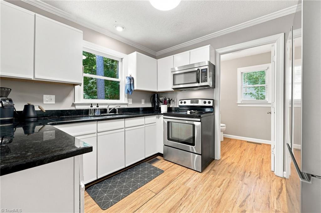 11 River Chase Court